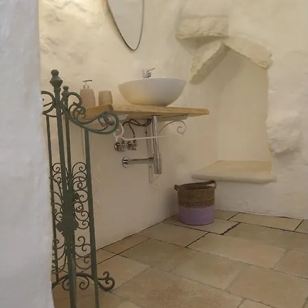 Alojamento de Acomodação e Pequeno-almoço Lacinera Trulli E Lamie 4*