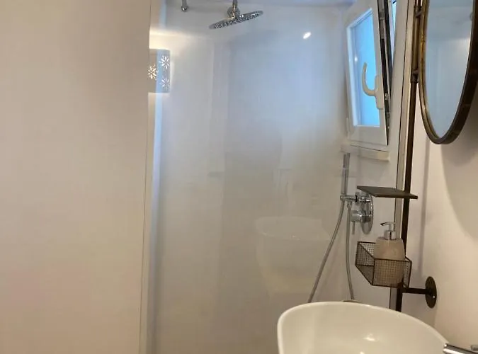 Lacinera Trulli E Lamie Bed & Breakfast