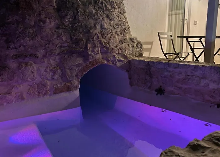 Bed & Breakfast Lacinera Trulli E Lamie