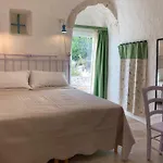 Lacinera Trulli E Lamie 4*