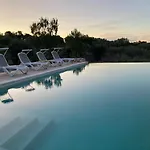 Lacinera Trulli E Lamie Alojamento de Acomodação e Pequeno-almoço
