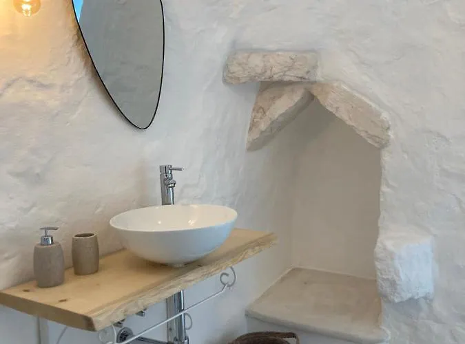 Bed & Breakfast Lacinera Trulli E Lamie