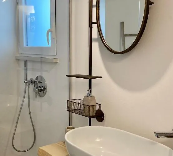 Lacinera Trulli E Lamie Bed & Breakfast