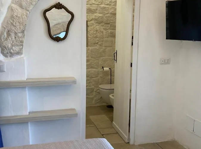 Lacinera Trulli E Lamie Bed & Breakfast